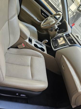 2016 Nissan, dovoz USA — foto 2 z 7