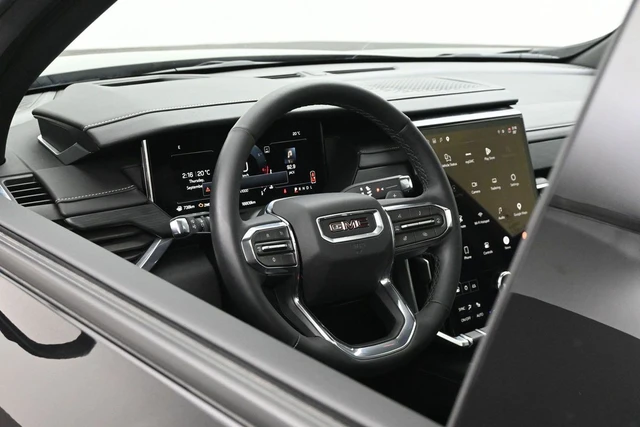 2026 GMC Acadia Elevation, černá, 18 809 km, dovoz Kanada — foto 5 z 20