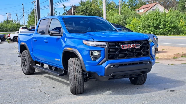 2026 GMC Canyon ELEVATION, modrá, dovoz Kanada — foto 4 z 20