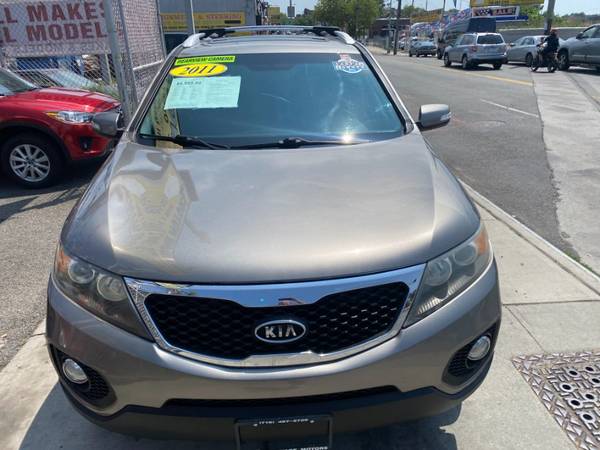 2011 Kia, dovoz USA — foto 2 z 12