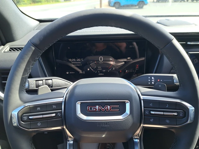 2027 GMC Terrain Elevation, šedá, 350 km, dovoz Kanada — foto 13 z 20