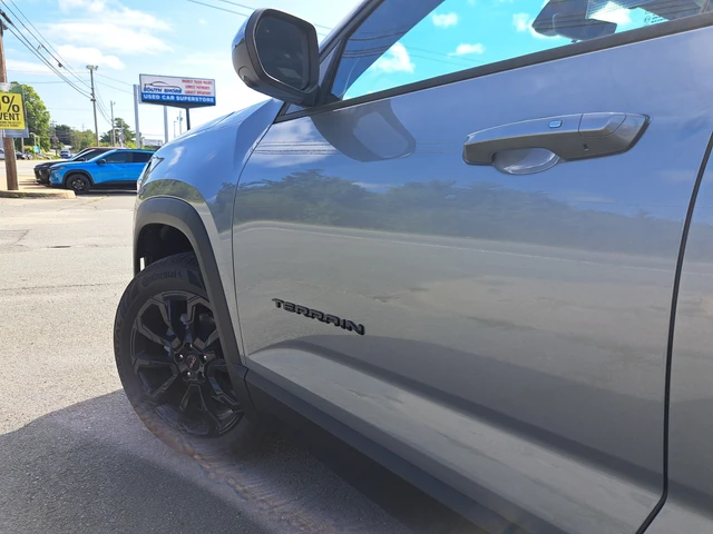 2027 GMC Terrain Elevation, šedá, 350 km, dovoz Kanada — foto 8 z 20