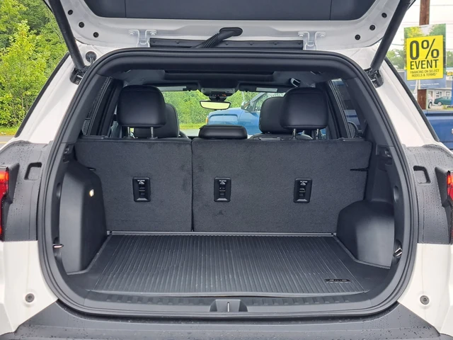2027 GMC Terrain Elevation, bílá, dovoz Kanada — foto 7 z 20