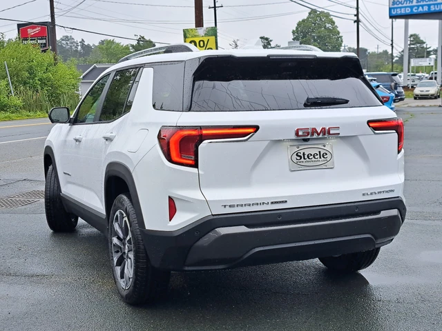 2027 GMC Terrain Elevation, bílá, dovoz Kanada — foto 9 z 20