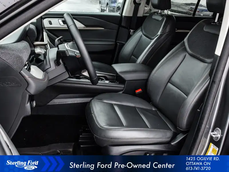 2025 Ford Explorer ACTIVE, šedá, 22 109 km, dovoz Kanada — foto 10 z 12