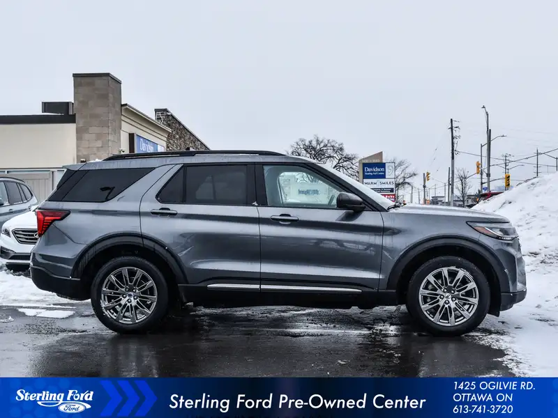 2025 Ford Explorer ACTIVE, šedá, 22 109 km, dovoz Kanada — foto 3 z 12