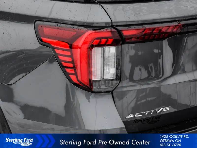 2025 Ford Explorer ACTIVE, šedá, 22 109 km, dovoz Kanada — foto 8 z 12