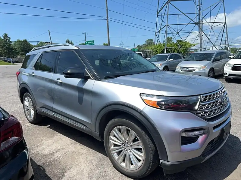 2021 Ford Explorer LIMITED, stříbrná, 68 104 km, dovoz Kanada — foto 7 z 12