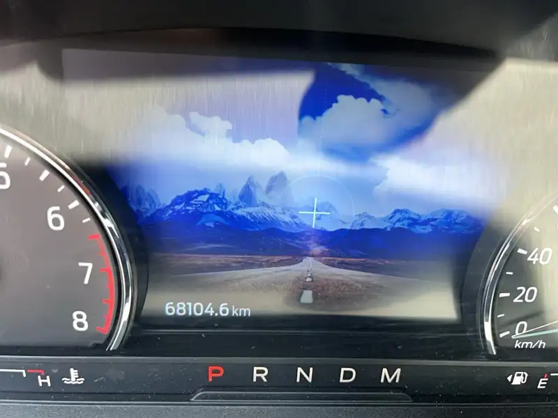 2021 Ford Explorer LIMITED, stříbrná, 68 104 km, dovoz Kanada — foto 8 z 12