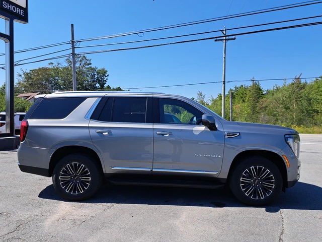 2026 GMC Yukon Elevation, šedá, dovoz Kanada — foto 3 z 20