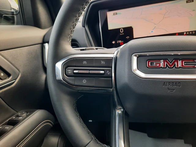 2026 GMC Terrain Elevation, bílá, 536 km, dovoz Kanada — foto 12 z 20