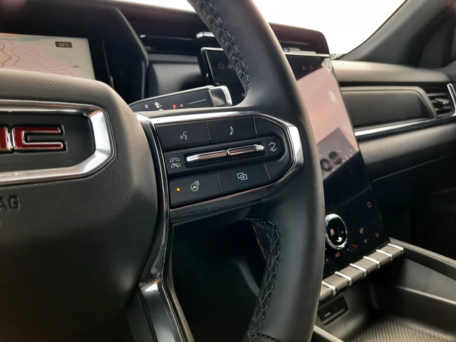 2026 GMC Terrain Elevation, bílá, 536 km, dovoz Kanada — foto 13 z 20