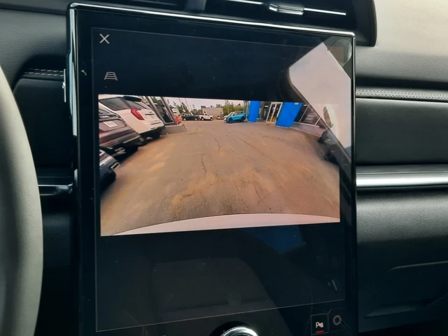 2026 GMC Terrain Elevation, bílá, 536 km, dovoz Kanada — foto 16 z 20