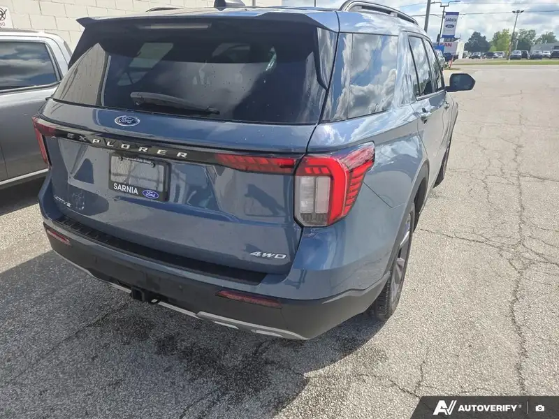 2026 Ford Explorer ACTIVE W/100A PKG, 11 621 km, dovoz Kanada — foto 11 z 12
