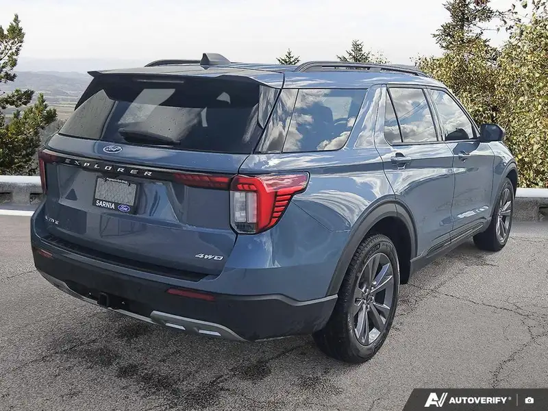 2026 Ford Explorer ACTIVE W/100A PKG, 11 621 km, dovoz Kanada — foto 4 z 12