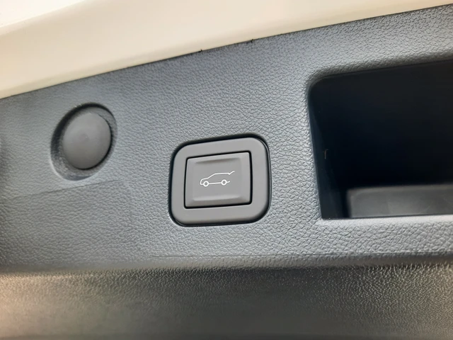 2027 GMC Terrain Elevation, bílá, dovoz Kanada — foto 9 z 20