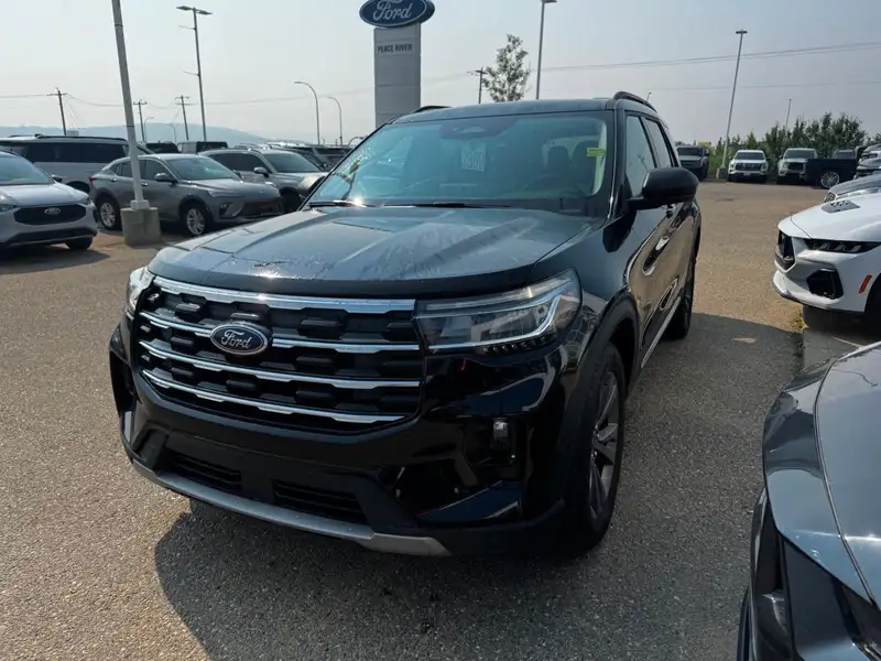 2025 Ford Explorer Active 4WD, černá, 58 083 km, dovoz Kanada — foto 3 z 12