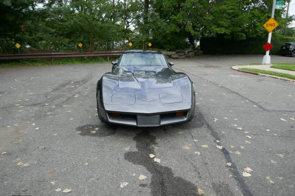 1981 Chevrolet, dovoz USA — foto 2 z 12