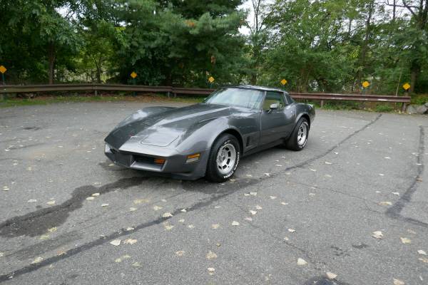 1981 Chevrolet, dovoz USA — foto 3 z 12