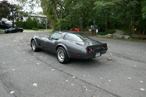 1981 Chevrolet, dovoz USA — foto 5 z 12