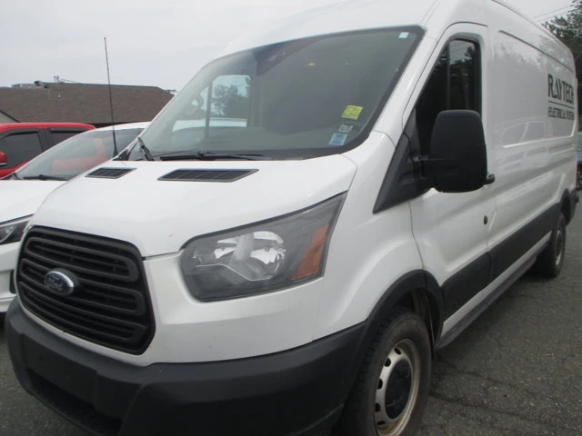 2019 Ford Transit Van BASE, bílá, 123 289 km, dovoz Kanada — foto 2 z 6