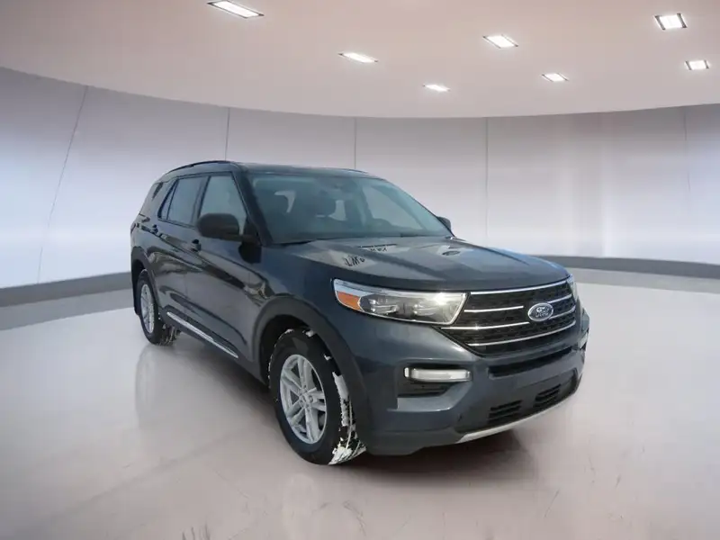 2022 Ford Explorer XLT AWD, modrá, 228 636 km, dovoz Kanada — foto 7 z 12