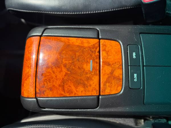 2007 Lexus, dovoz USA — foto 8 z 12