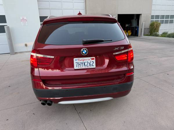 2011 BMW, dovoz USA — foto 11 z 12