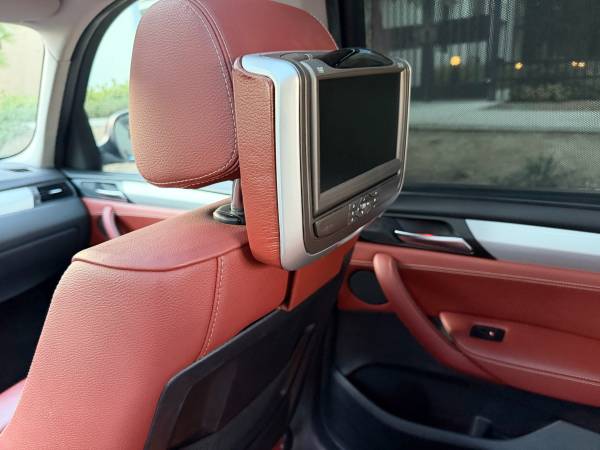 2011 BMW, dovoz USA — foto 8 z 12