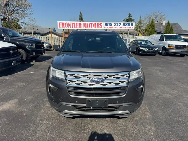 2019 Ford Explorer XLT, šedá, 165 300 km, dovoz Kanada — foto 2 z 12