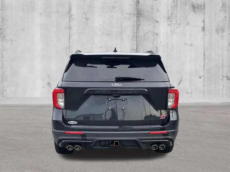 2022 Ford Explorer ST, černá, 70 657 km, dovoz Kanada — foto 8 z 12