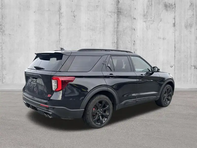 2022 Ford Explorer ST, černá, 70 657 km, dovoz Kanada — foto 9 z 12