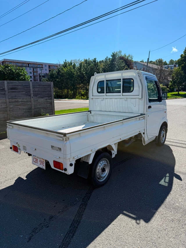 2005 Suzuki Carry, bílá, 43 000 km, dovoz Kanada — foto 3 z 5