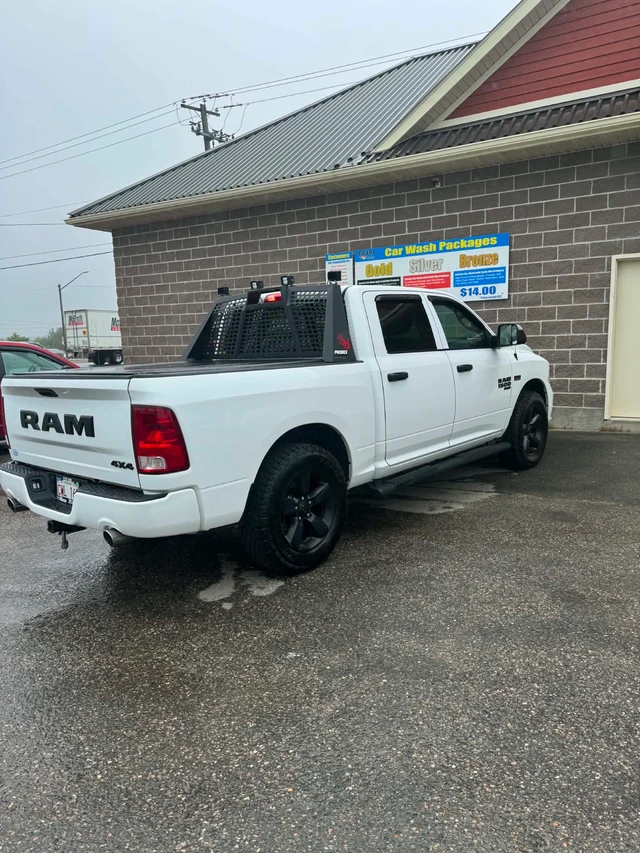 2021 Dodge Ram1500, 158 000 km, dovoz Kanada — foto 3 z 5