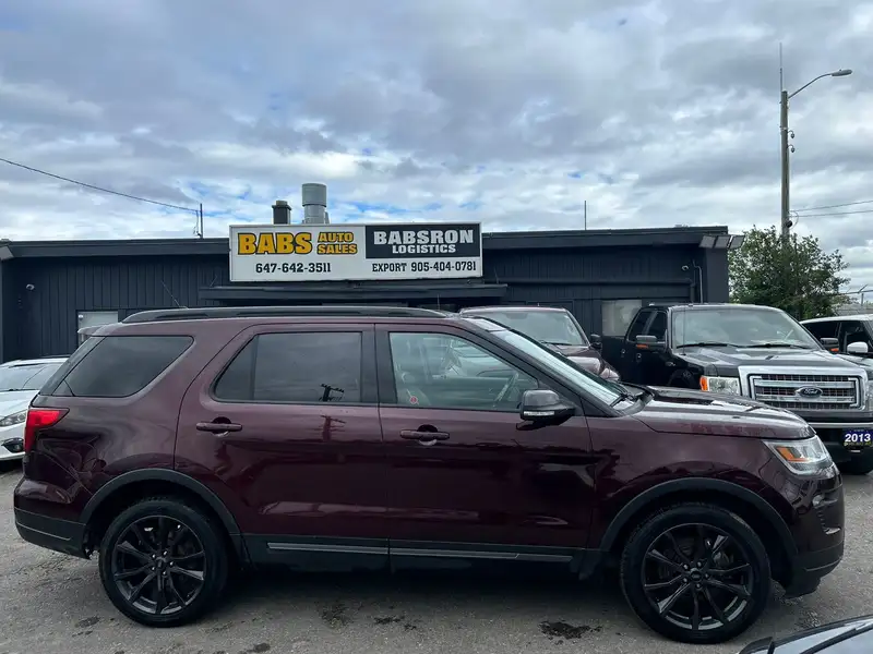 2018 Ford Explorer XLT, červená, 234 155 km, dovoz Kanada — foto 9 z 12