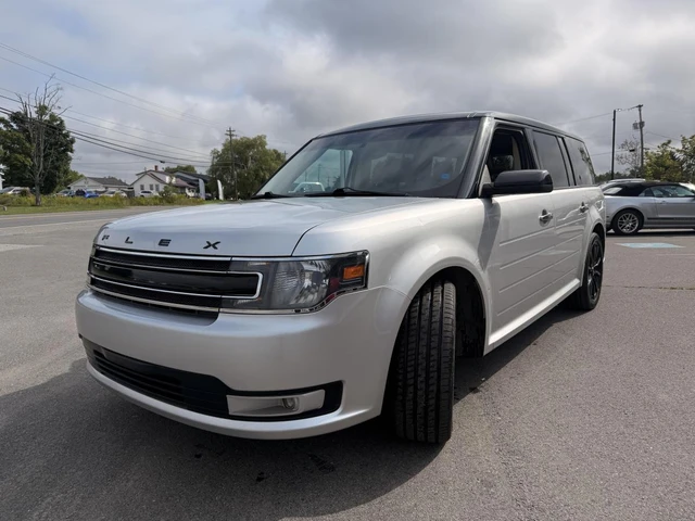 2017 Ford Flex SEL, bílá, 155 060 km, dovoz Kanada — foto 3 z 5