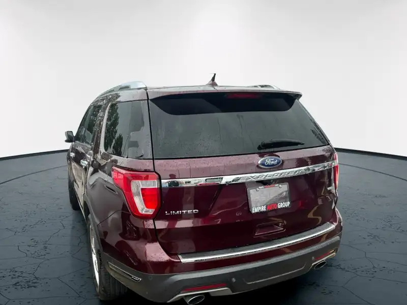 2018 Ford Explorer LIMITED, červená, 142 927 km, dovoz Kanada — foto 6 z 12