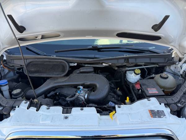 2019 Ford, dovoz USA — foto 10 z 10