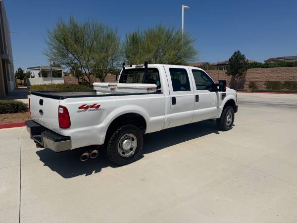 2008 Ford, dovoz USA — foto 4 z 10