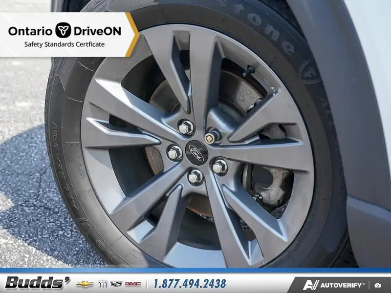 2021 Ford Explorer, bílá, 109 144 km, dovoz Kanada — foto 9 z 12