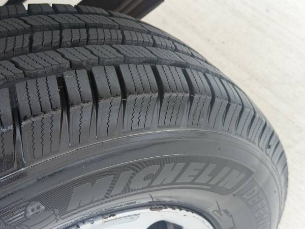 2008 Ford, dovoz USA — foto 11 z 11