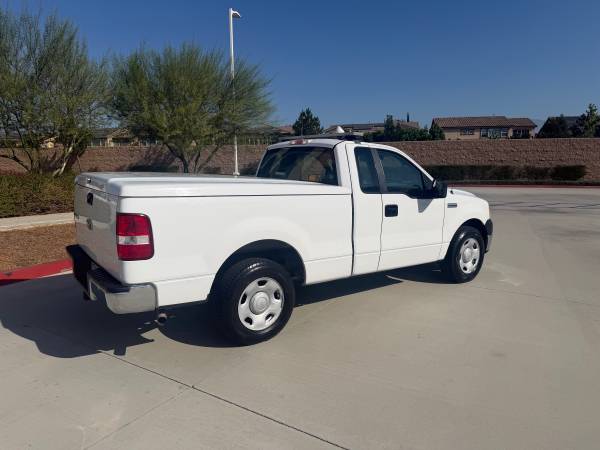 2008 Ford, dovoz USA — foto 5 z 11