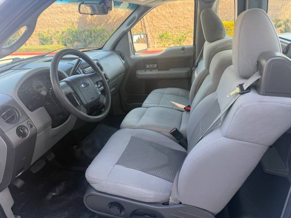2008 Ford, dovoz USA — foto 7 z 11