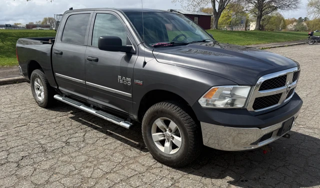 2015 RAM 1500, 198 000 km, dovoz Kanada — foto 2 z 5