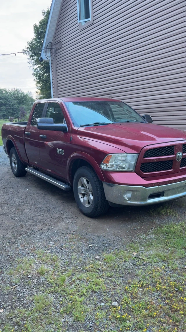 2015 Dodge Ram1500, 167 000 km, dovoz Kanada — foto 2 z 5