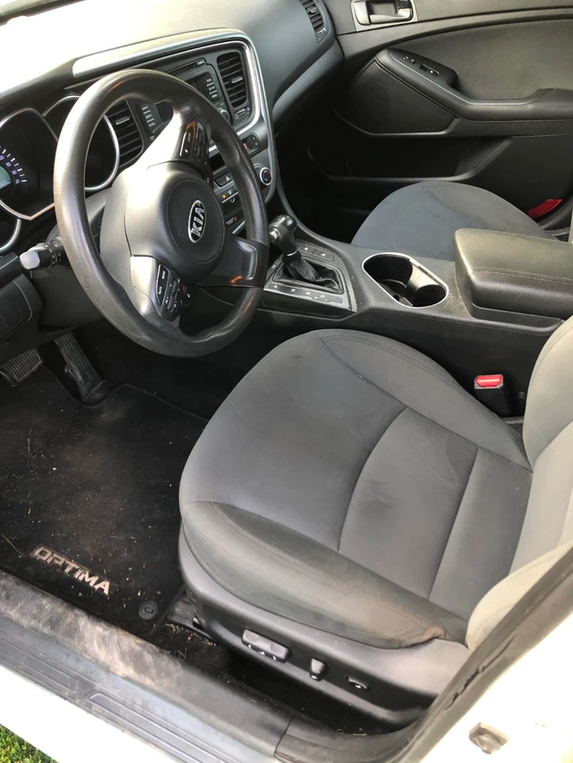2015 Kia Optima, 121 617 km, dovoz Kanada — foto 5 z 5