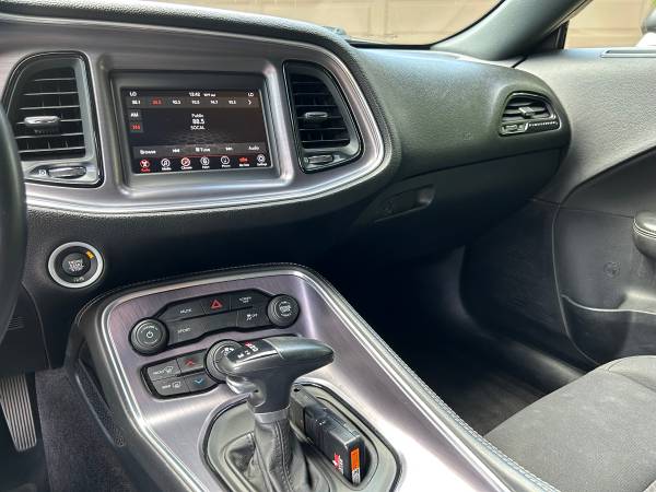 2018 Dodge, dovoz USA — foto 4 z 12