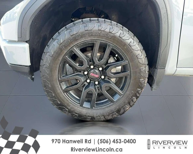 2024 GMC Sierra 1500 ELEVATION, zelená, 138 482 km, dovoz Kanada — foto 7 z 17