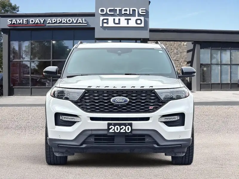 2020 Ford Explorer ST, bílá, 141 656 km, dovoz Kanada — foto 2 z 12
