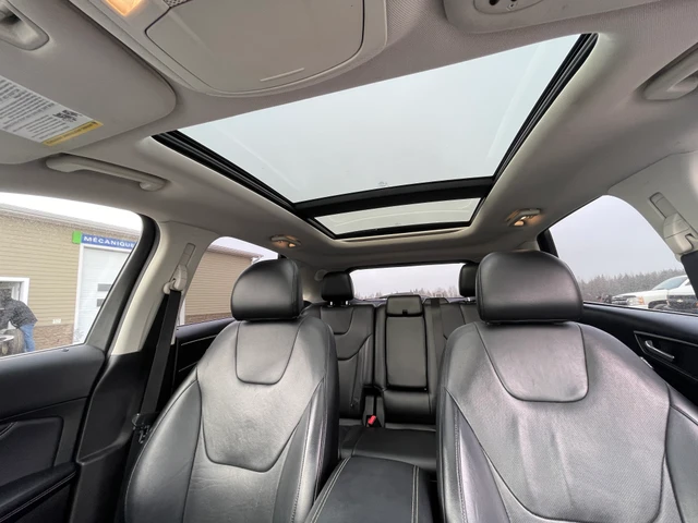 2015 Ford Edge Titanium, černá, 169 199 km, dovoz Kanada — foto 3 z 5